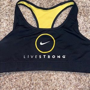 women’s nike sports bra